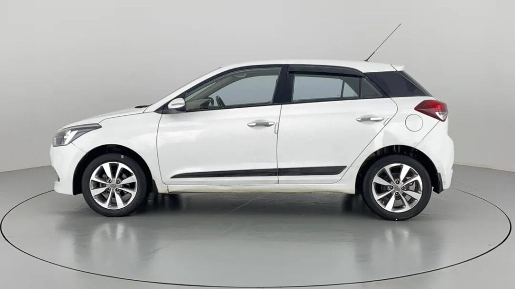Hyundai Elite i20 मिल रही एक दम टॉप कंडीशन में 4लाख रूपए तक है कीमत