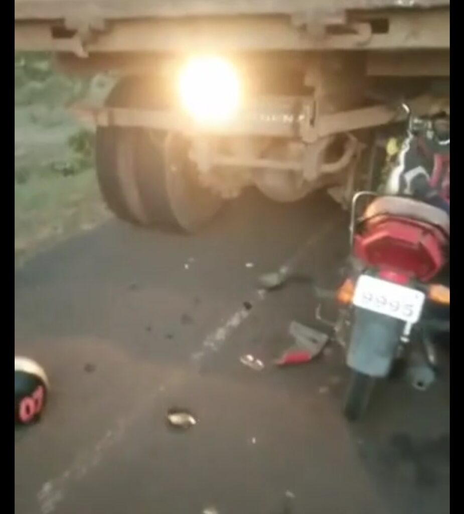 Road Accident: मुलताई छिंदवाड़ा मार्ग पर खड़े डम्फर में जा घुसी बाइक, 1 युवक की मौके पर मौत