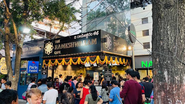 Bangalore के The Rameshwaram Cafe कमाता है महीने के 5 करोड़ रूपए, ऐसे चलता हाउ बिज़नेस