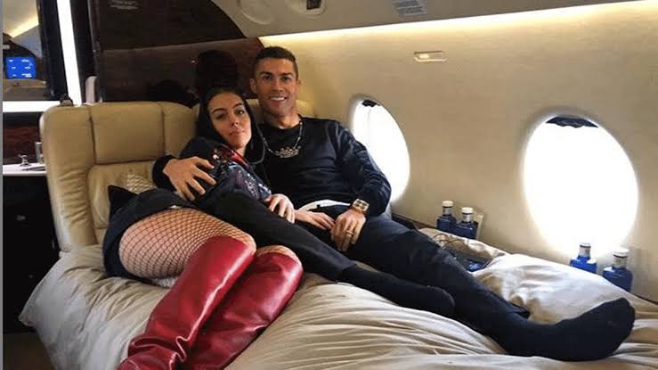 Ronaldo के पास 469करोड़ रु के घर के साथ साथ है इतनी महँगी बढ़िया, इतने करोडो के मालिक है रोनाल्डो Net worth