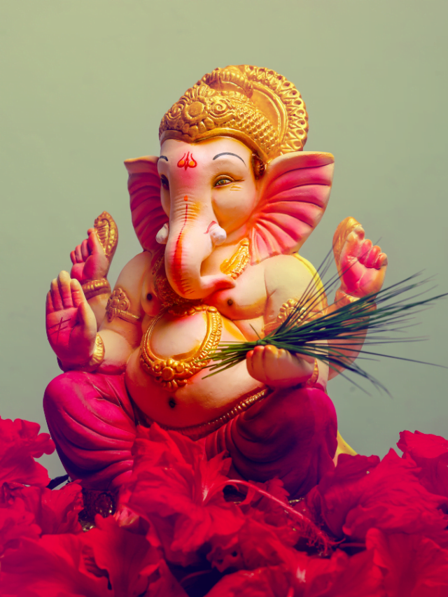 Ganesh Chaturthi 2023: गणेश चतुर्थी पर घर-घर विराजेंगे गजानन, तस्वीरों