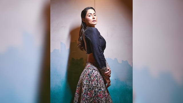 Hina Khan Photos: हिना खान ने शेयर की अपनी कातिलाना अंदाज वाली फ़ोटो, तस्वीरें देख थाम लेंगे दिल