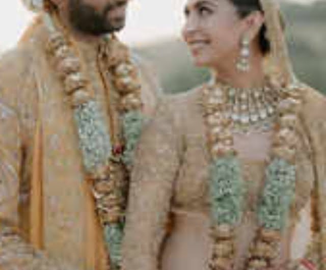 Malvika Raaj Wedding Photos: शादी के बंधन में बंधीं ‘कभी खुशी कभी गम’