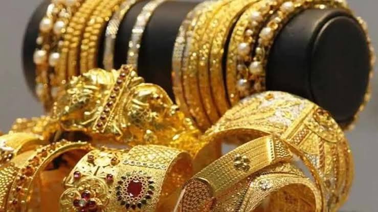 Gold Price Today:शादियो के सीज़न में रविवार को मुंह के बल गिरे  सोने के दाम क्या है 10 ग्राम गोल्ड के भाव