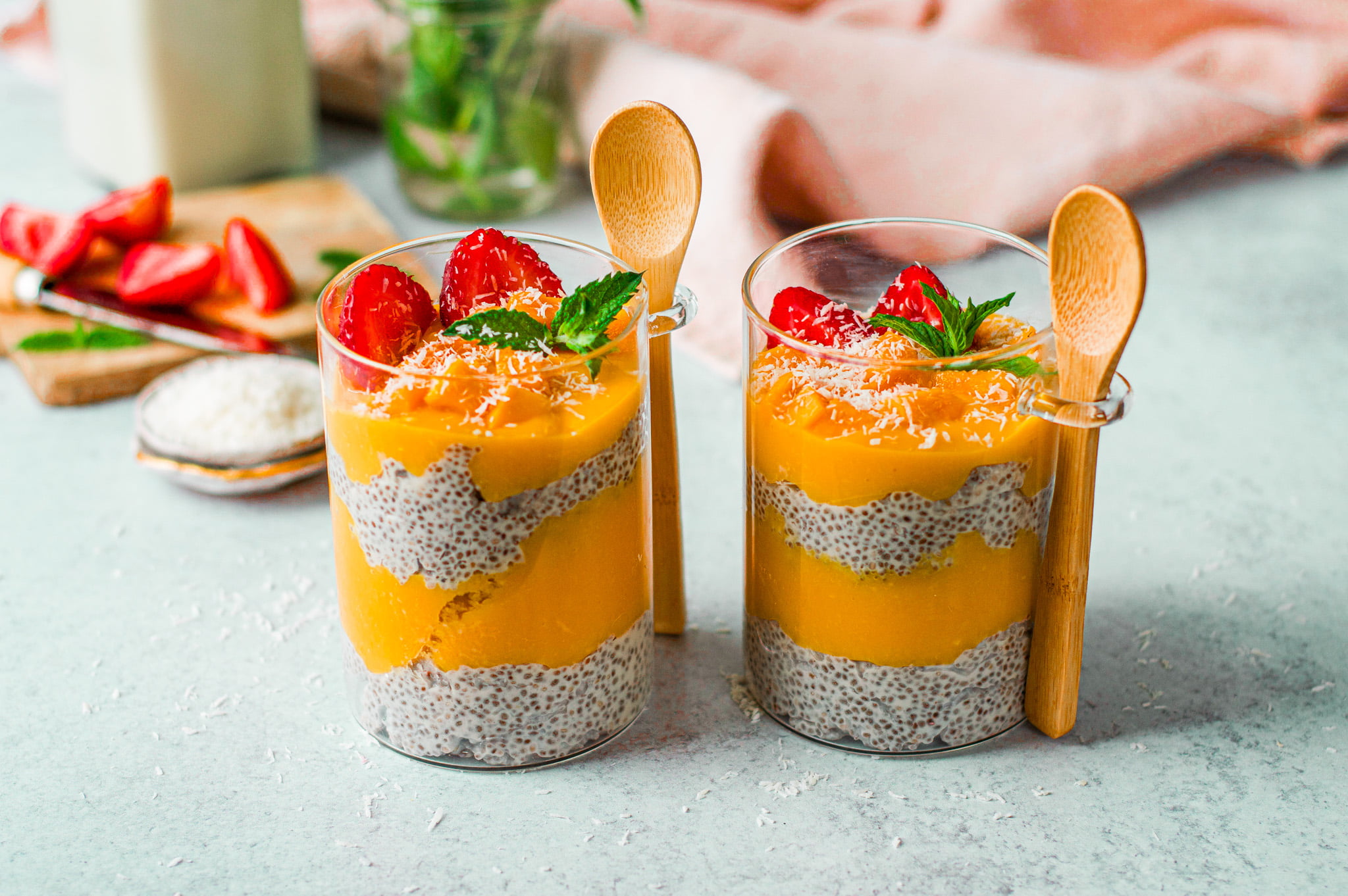 Make delicious and healthy Mango Chia Seeds Pudding in summer, you will also say wow after eating it